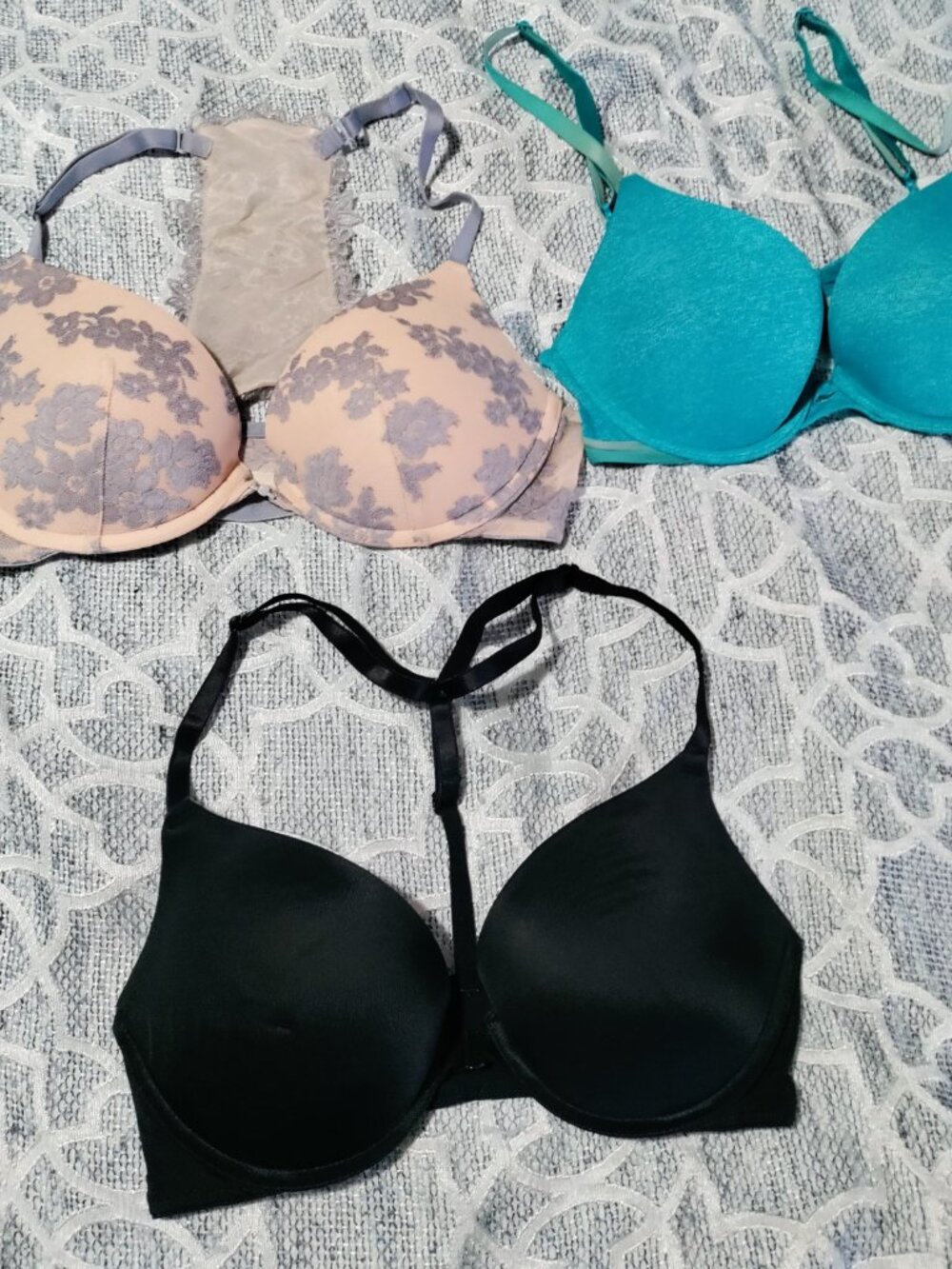 Victoria's Secret and PINK Bras size 32C